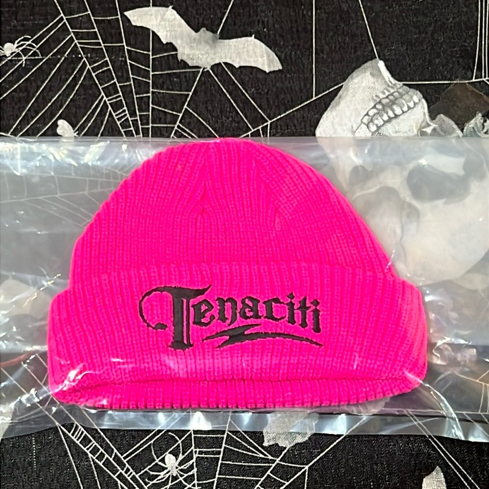 NEW TENACITI KIDS GIRLS PINK/BLACK BEANIE KNIT HAT